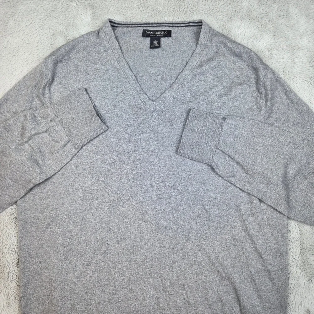 Banana Republic Silk Cashmere V-Neck Sweater Mens L Luxury Knit Pullover Grey